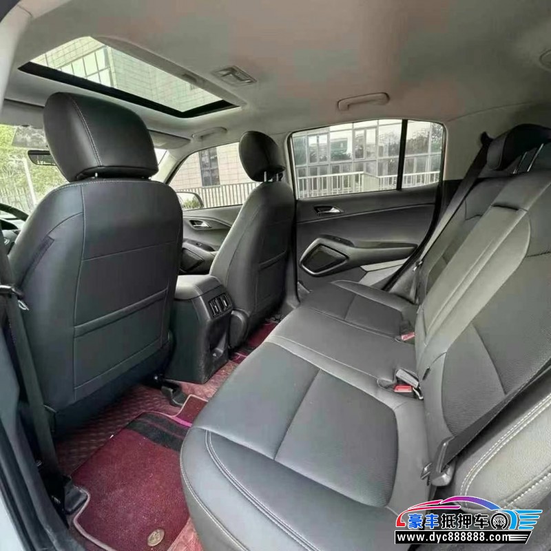 22年现代ix35轿车抵押车出售