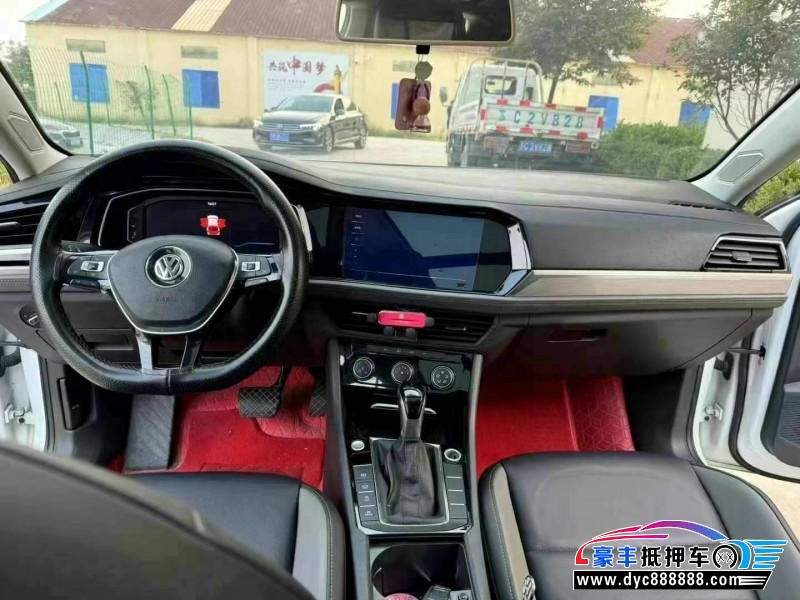 21年大众速腾轿车抵押车出售