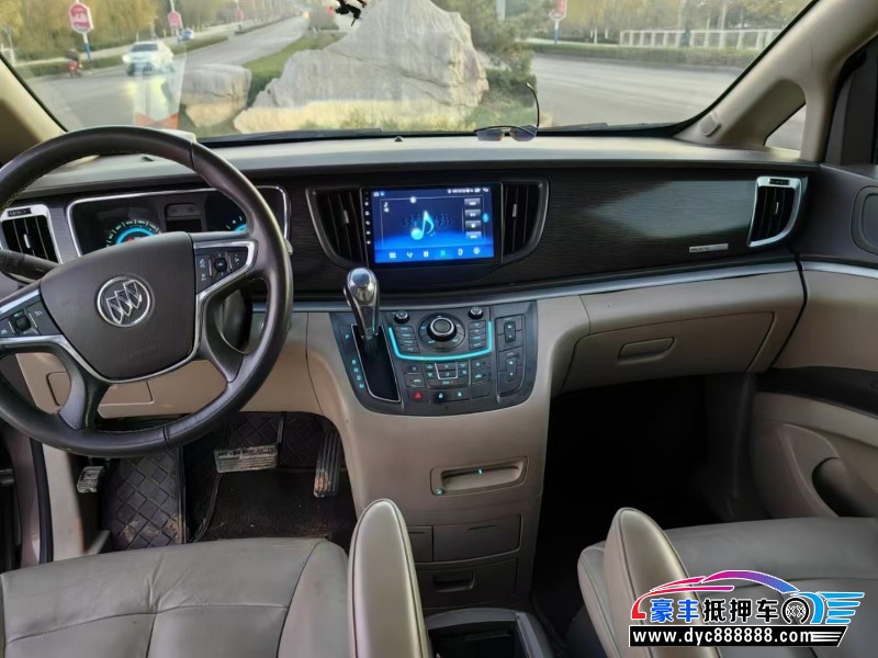 12年别克GL8轿车抵押车出售