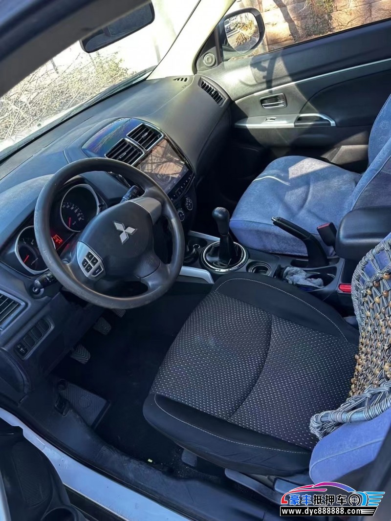 18年三菱劲炫轿车抵押车出售