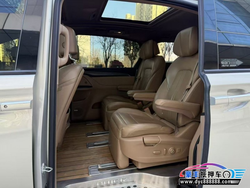 20年别克GL8轿车抵押车出售