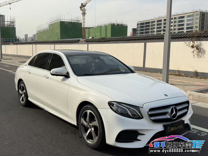 17年奔驰E轿车抵押车出售