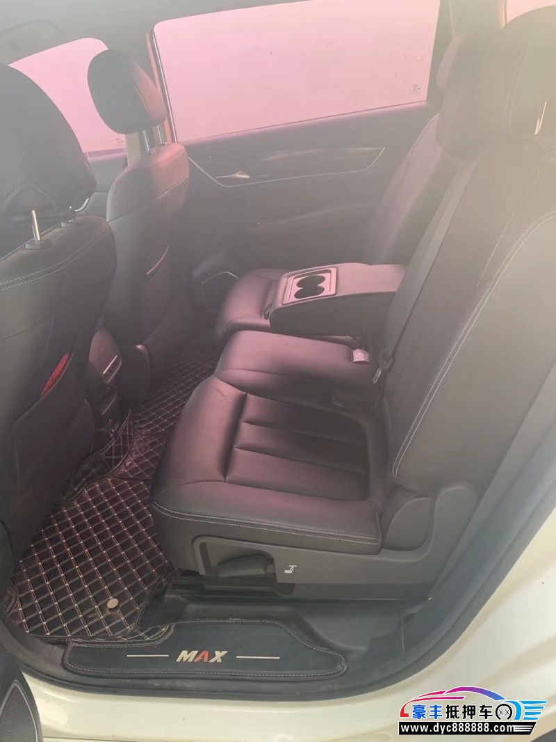 18年比亚迪宋轿车抵押车出售