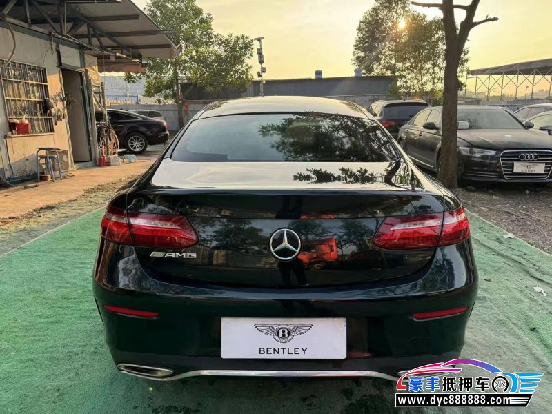 19年奔驰E轿车抵押车出售