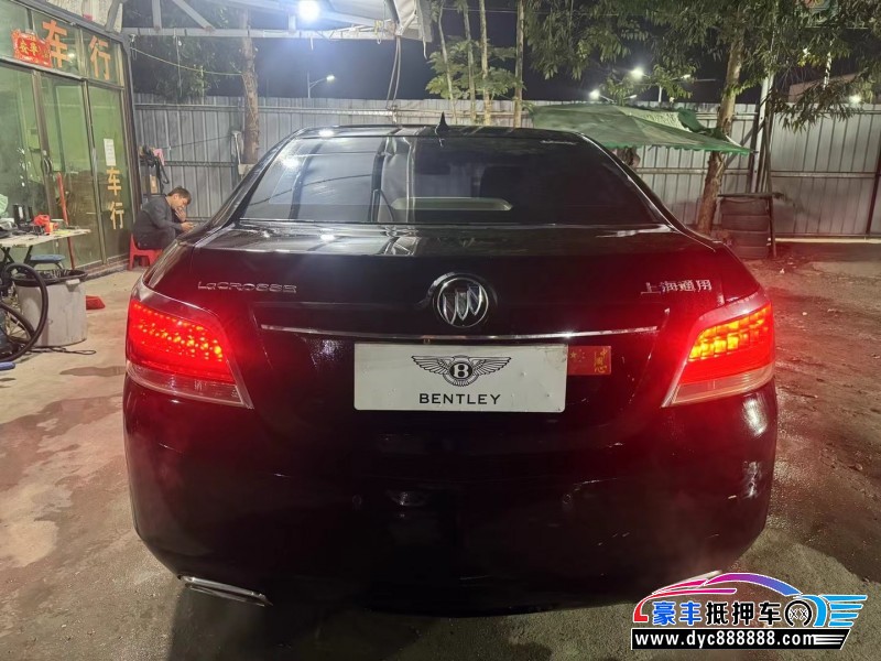 11年别克君越轿车抵押车出售