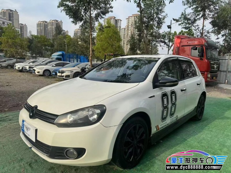 11年大众高尔夫轿车抵押车出售