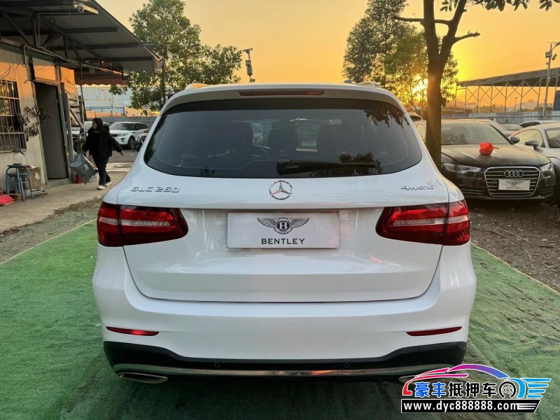18年奔驰GLC轿车抵押车出售