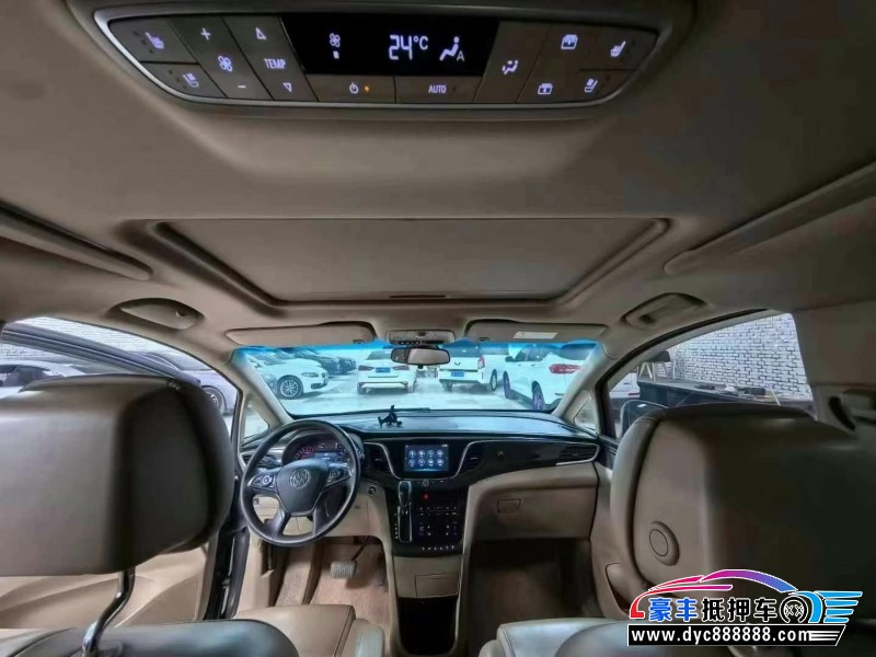 18年别克GL8轿车抵押车出售