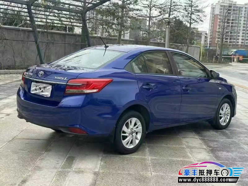 17年丰田致享轿车抵押车出售