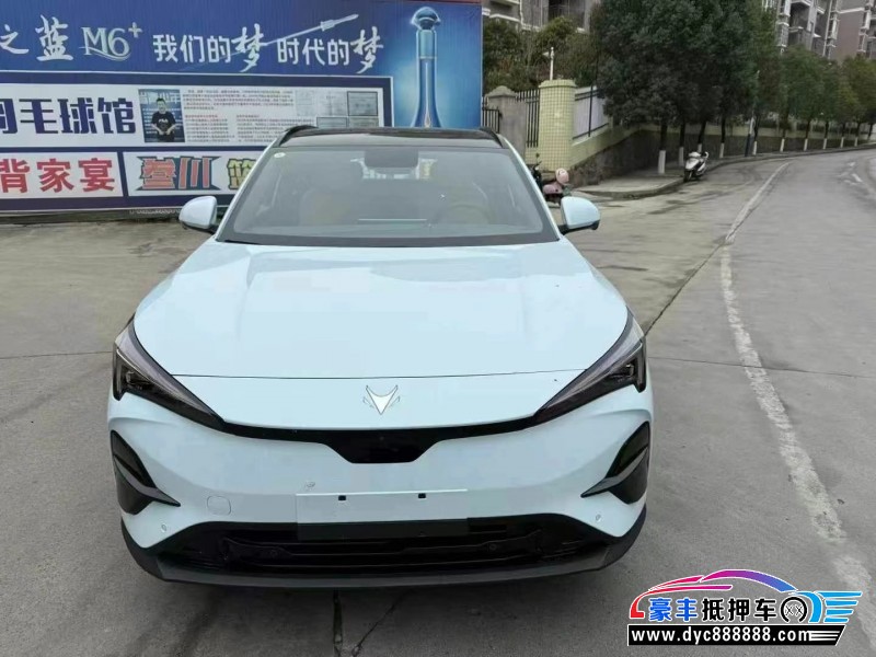 24年极狐阿尔法T轿车抵押车出售