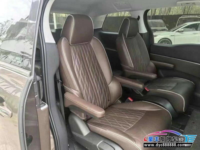 22年别克GL8轿车抵押车出售