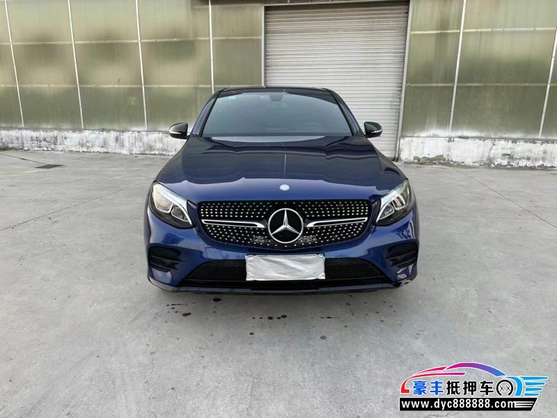 17年奔驰GLC轿车抵押车出售