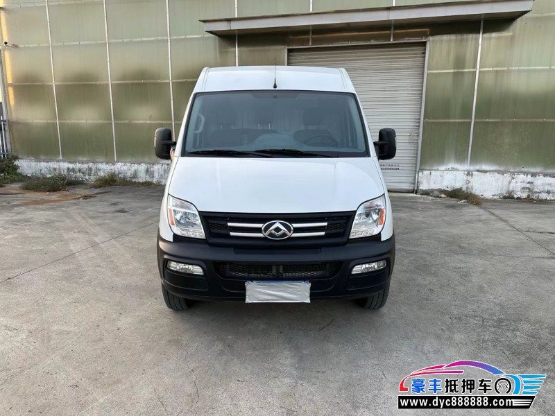 21年上汽大通V80轿车抵押车出售