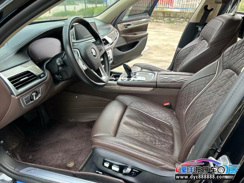 22年宝马7系轿车抵押车出售