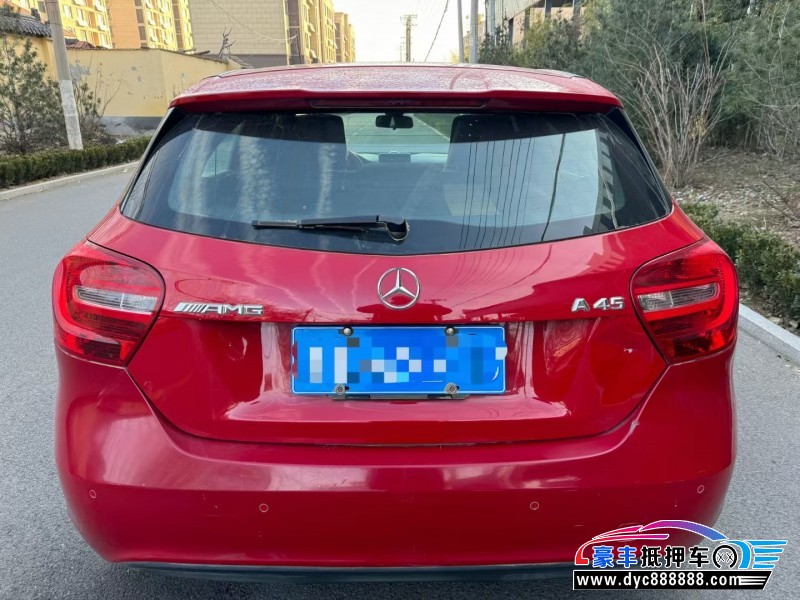 14年奔驰A轿车抵押车出售