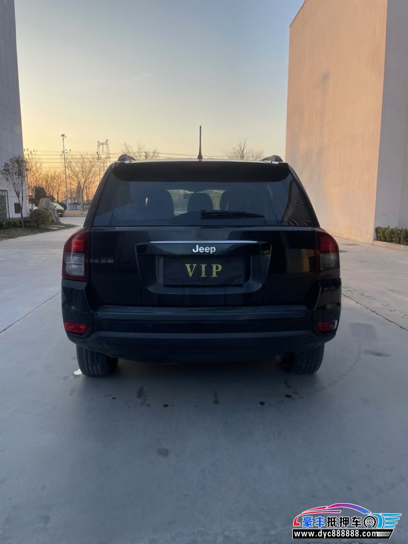 14年Jeep指南者轿车抵押车出售