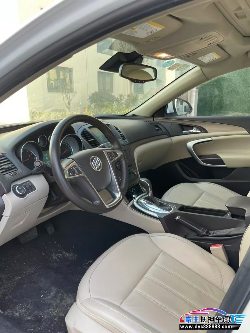 12年别克君威轿车抵押车出售