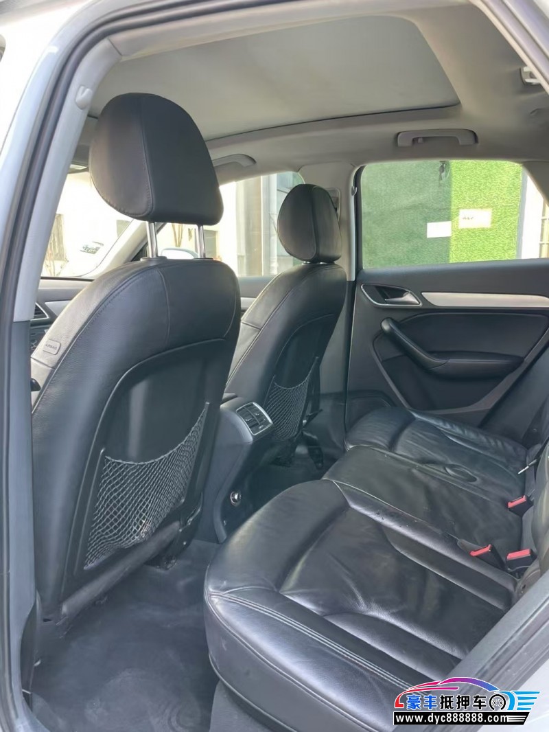 13年奥迪Q3轿车抵押车出售