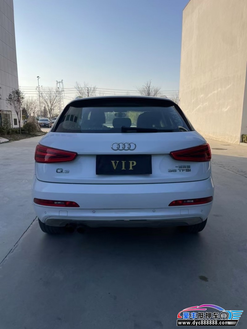 13年奥迪Q3轿车抵押车出售