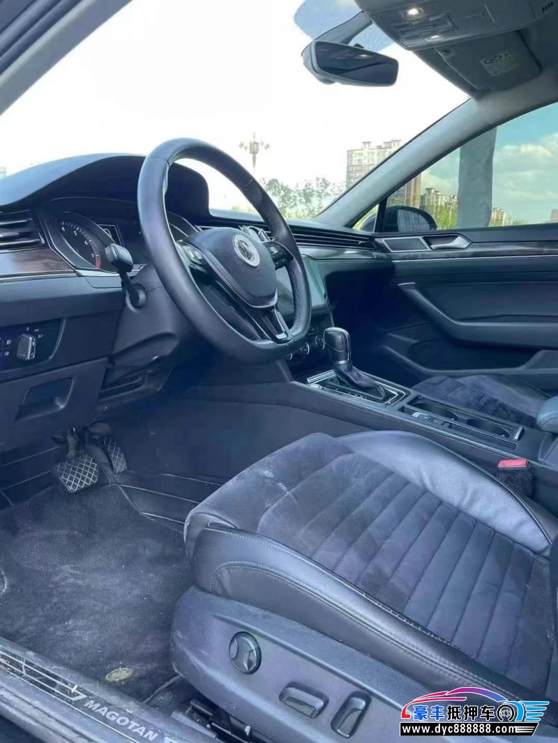 18年大众迈腾轿车抵押车出售