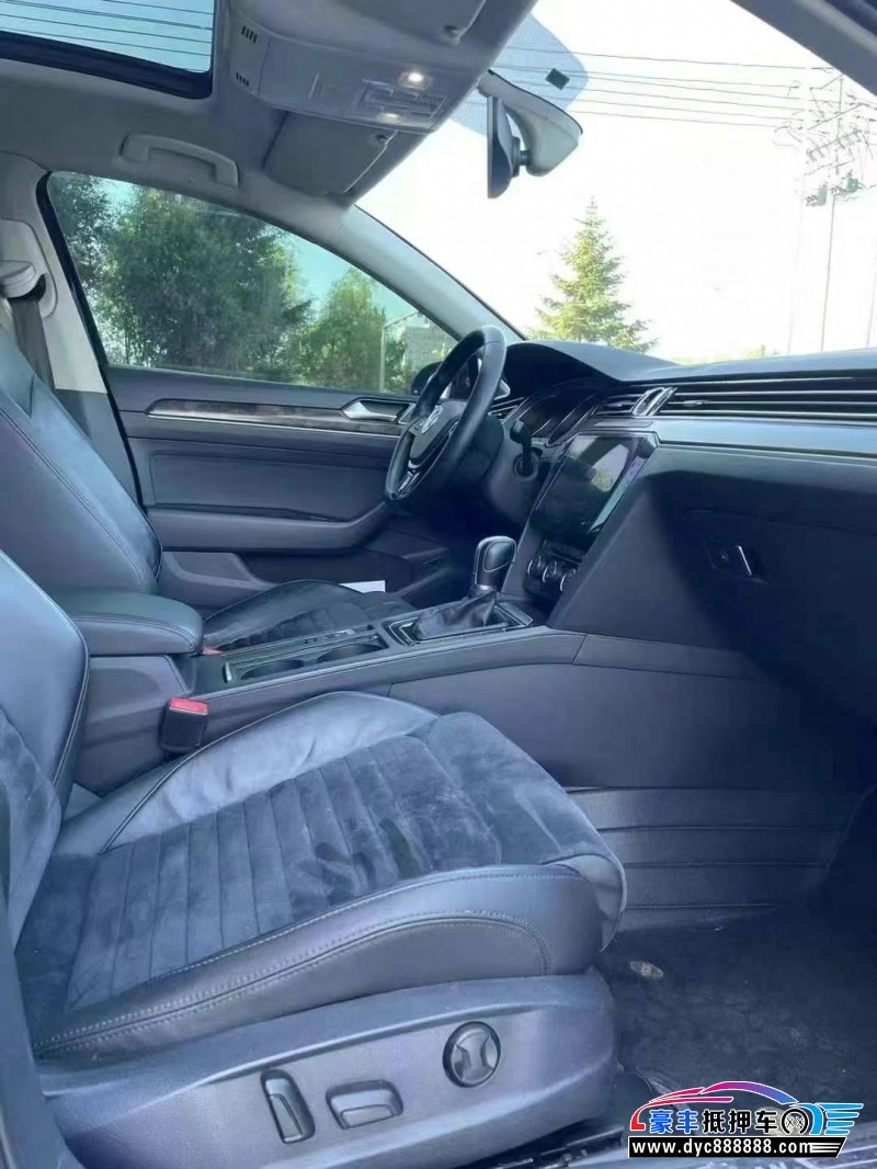 18年大众迈腾轿车抵押车出售