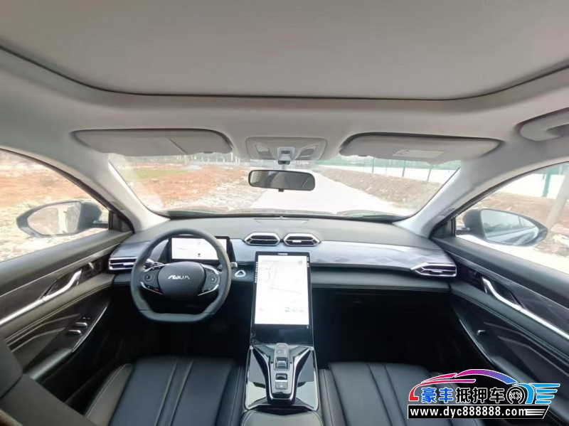 24年东风风神浩瀚轿车抵押车出售