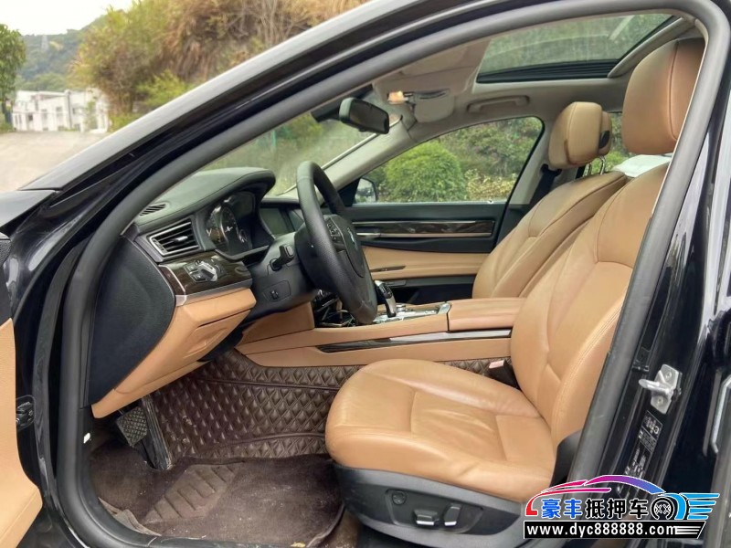 11年宝马7系轿车抵押车出售