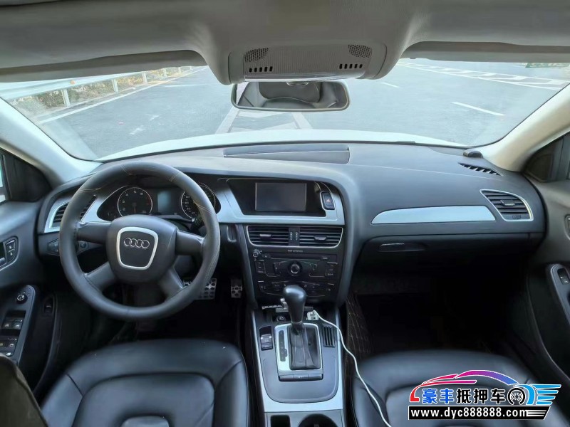 11年奥迪A4L轿车抵押车出售