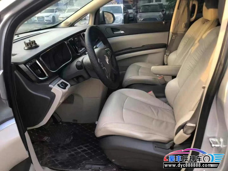 14年别克GL8轿车抵押车出售