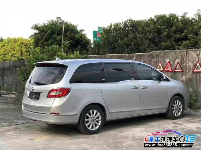 14年别克GL8轿车抵押车出售