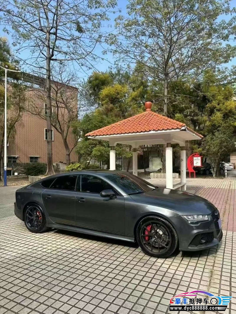 17年奥迪RS 7轿车抵押车出售