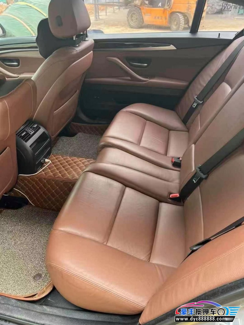 17年宝马5系轿车抵押车出售