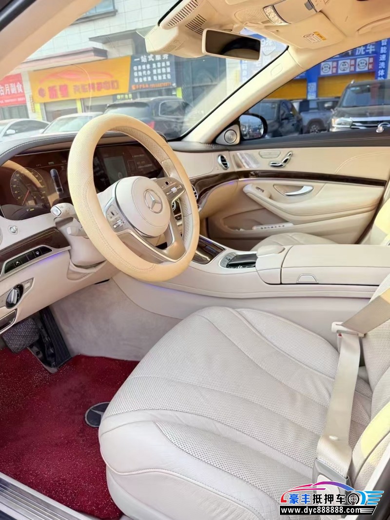 19年奔驰S轿车抵押车出售