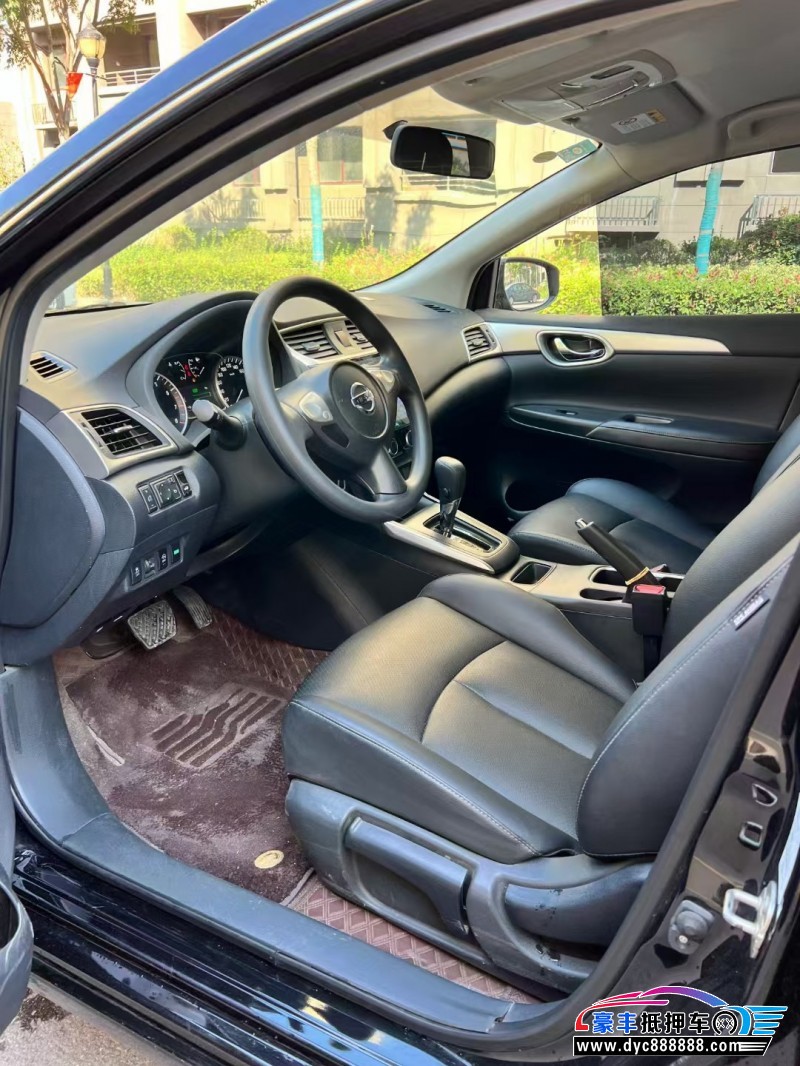 20年日产轩逸轿车抵押车出售