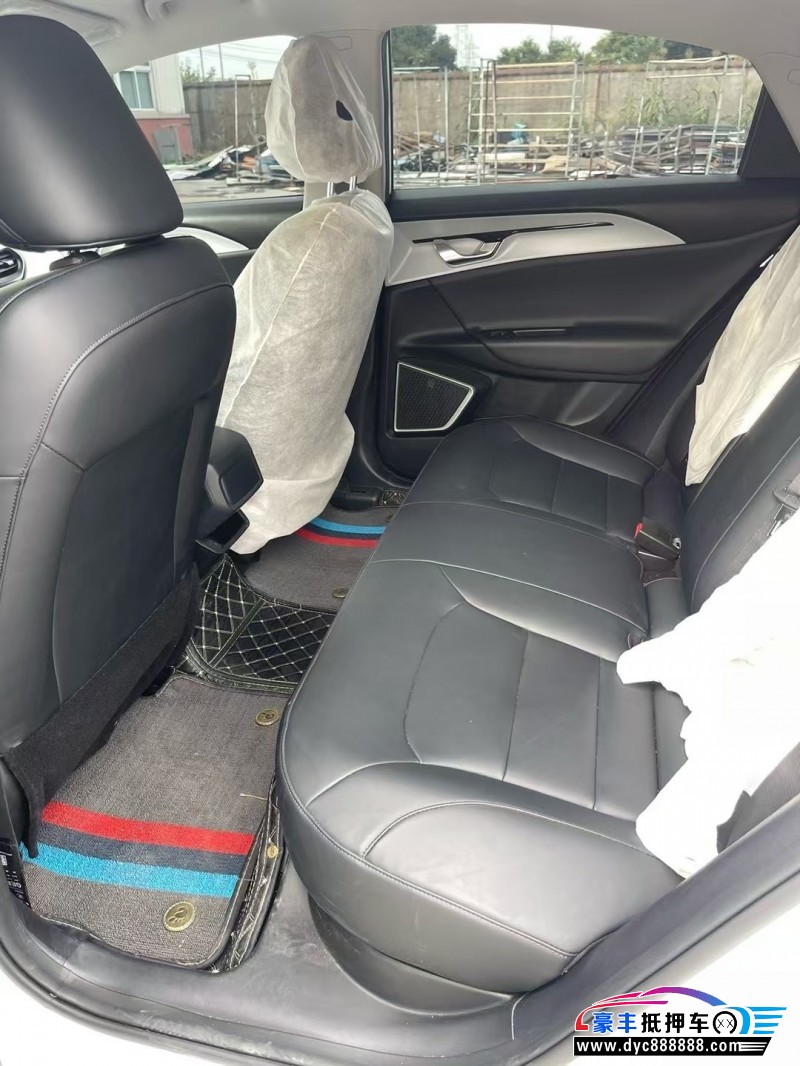 24年吉利几何轿车抵押车出售