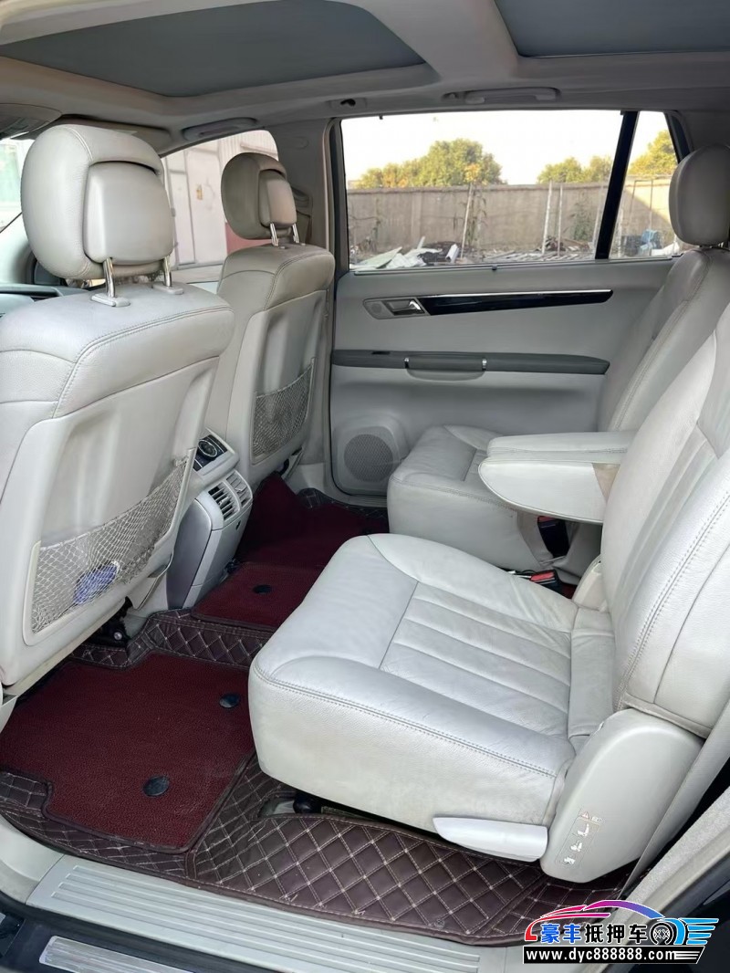 10年奔驰R轿车抵押车出售