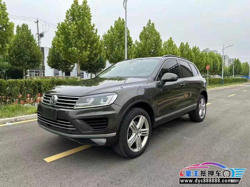 17年大众途锐轿车抵押车出售