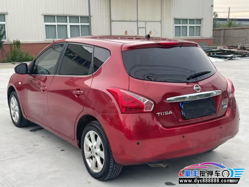 15年日产骐达轿车抵押车出售