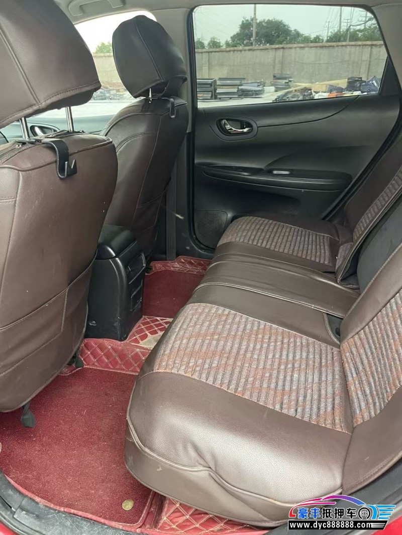 15年日产骐达轿车抵押车出售