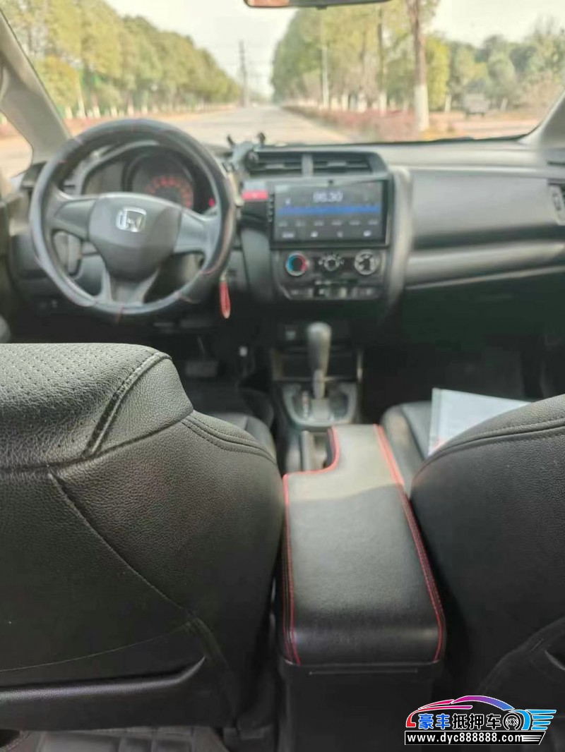 16年本田飞度轿车抵押车出售