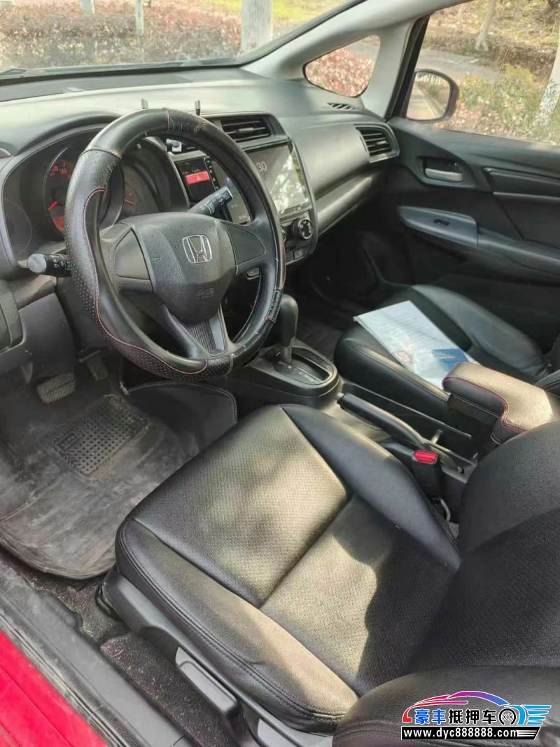 16年本田飞度轿车抵押车出售