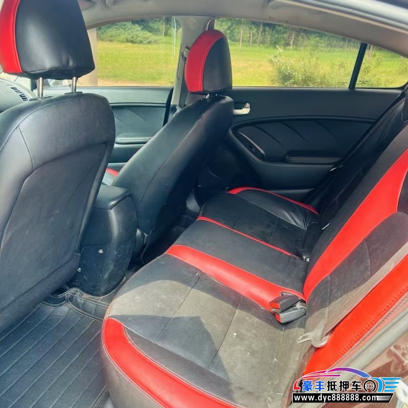 18年起亚K3轿车抵押车出售