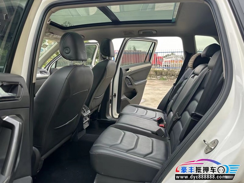 18年大众途观轿车抵押车出售