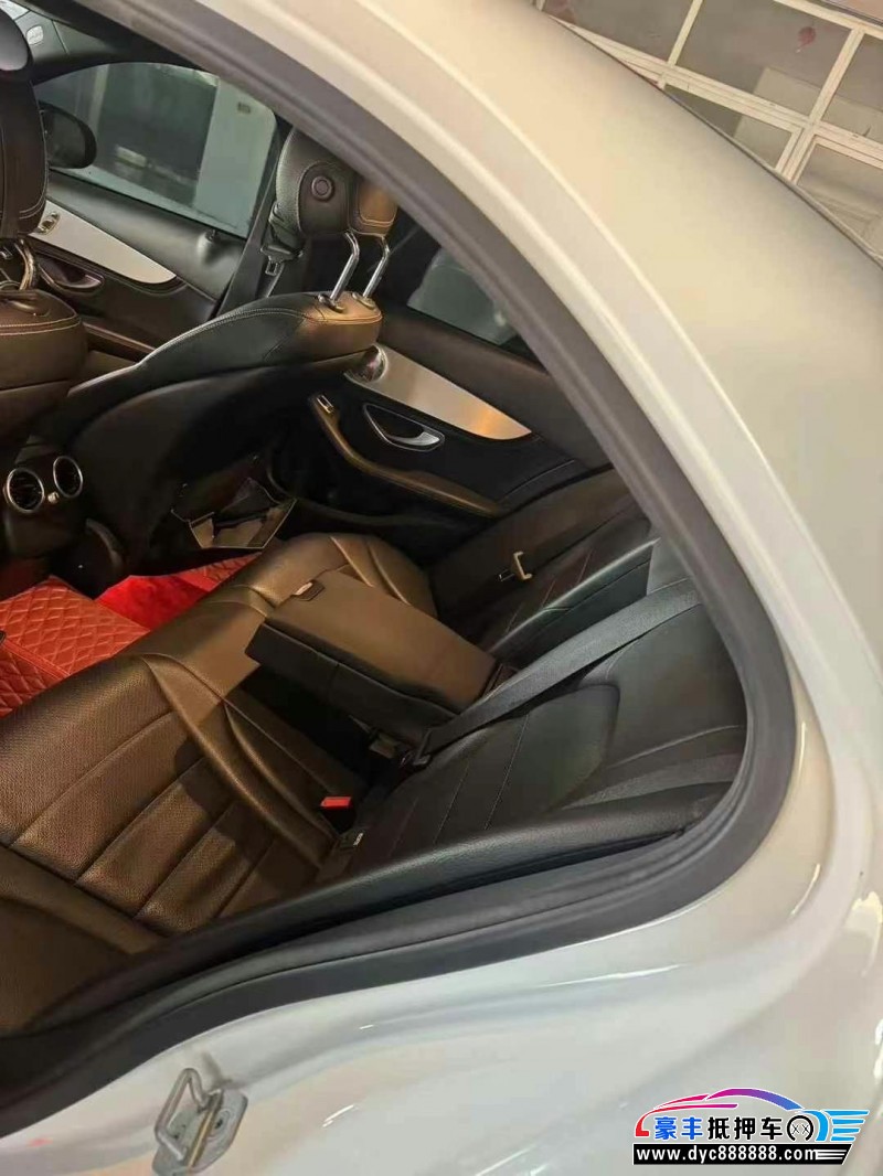 15年奔驰C轿车抵押车出售