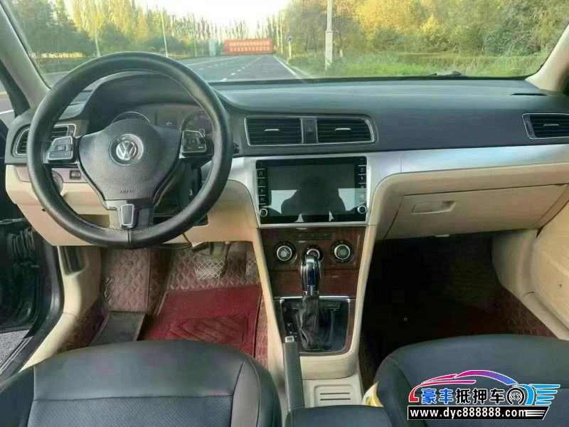 13年大众朗逸轿车抵押车出售