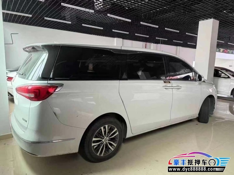 18年别克GL8轿车抵押车出售