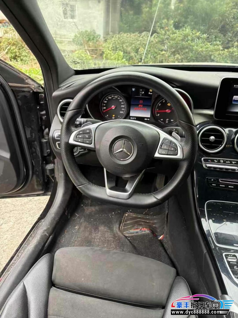 17年奔驰C轿车抵押车出售