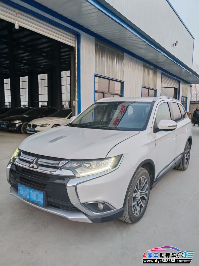 18年三菱欧蓝德轿车抵押车出售