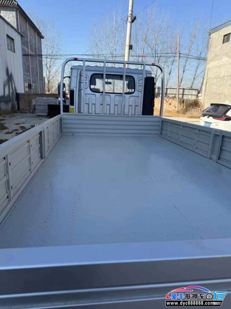 24年福田领航轿车抵押车出售