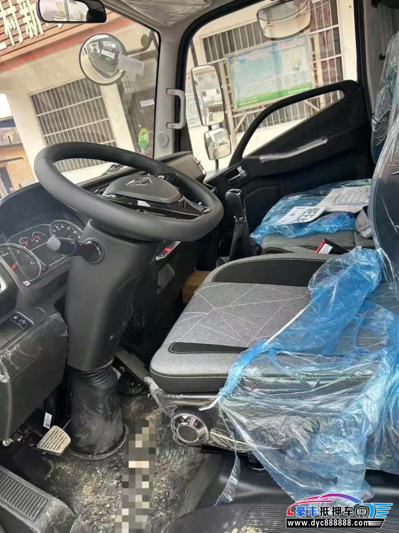 24年福田领航轿车抵押车出售